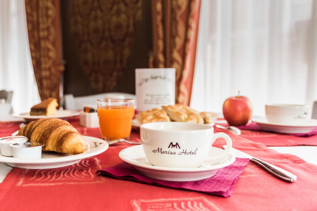 Hotel Marisa ألبينغا المظهر الخارجي الصورة