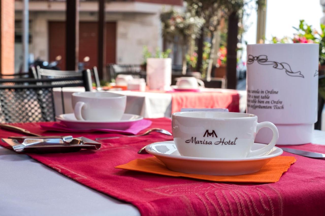 Hotel Marisa ألبينغا المظهر الخارجي الصورة