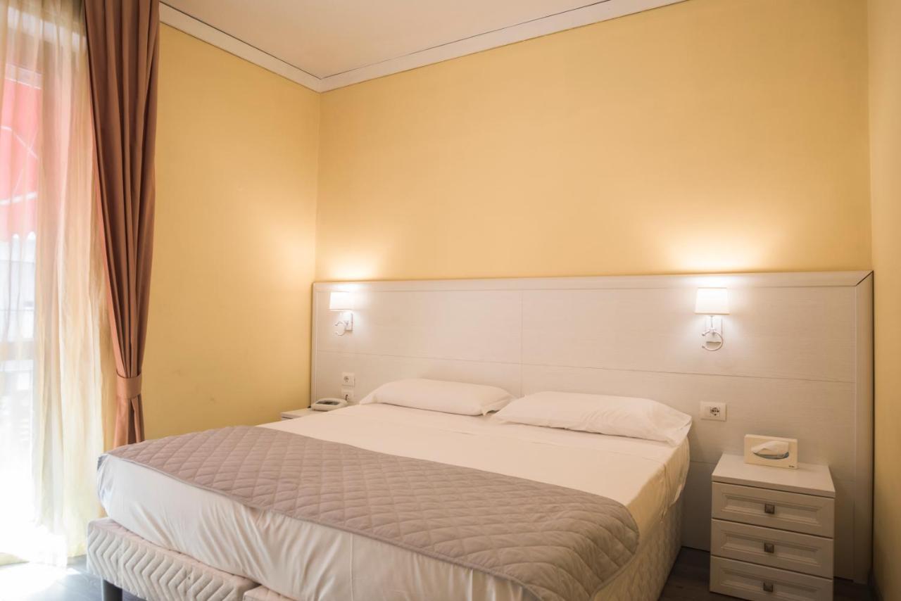 Hotel Marisa ألبينغا المظهر الخارجي الصورة