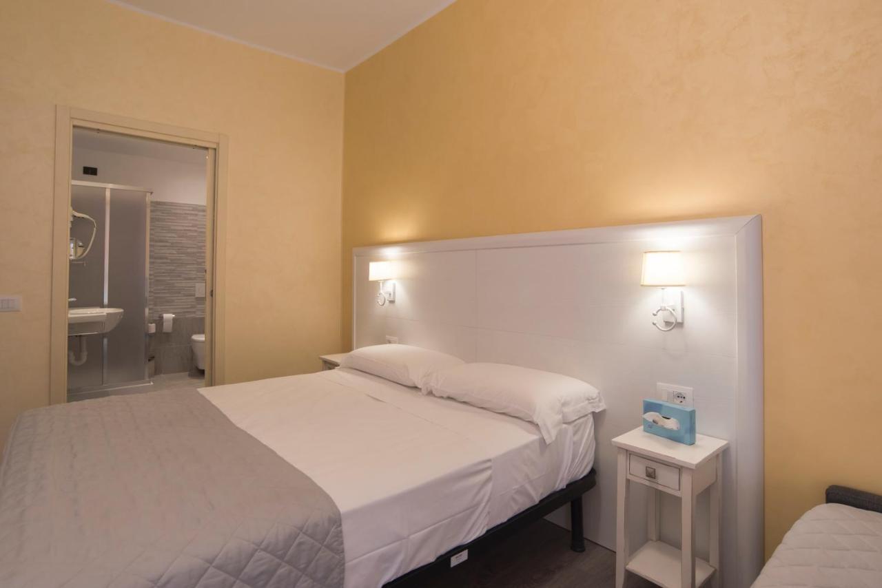 Hotel Marisa ألبينغا المظهر الخارجي الصورة